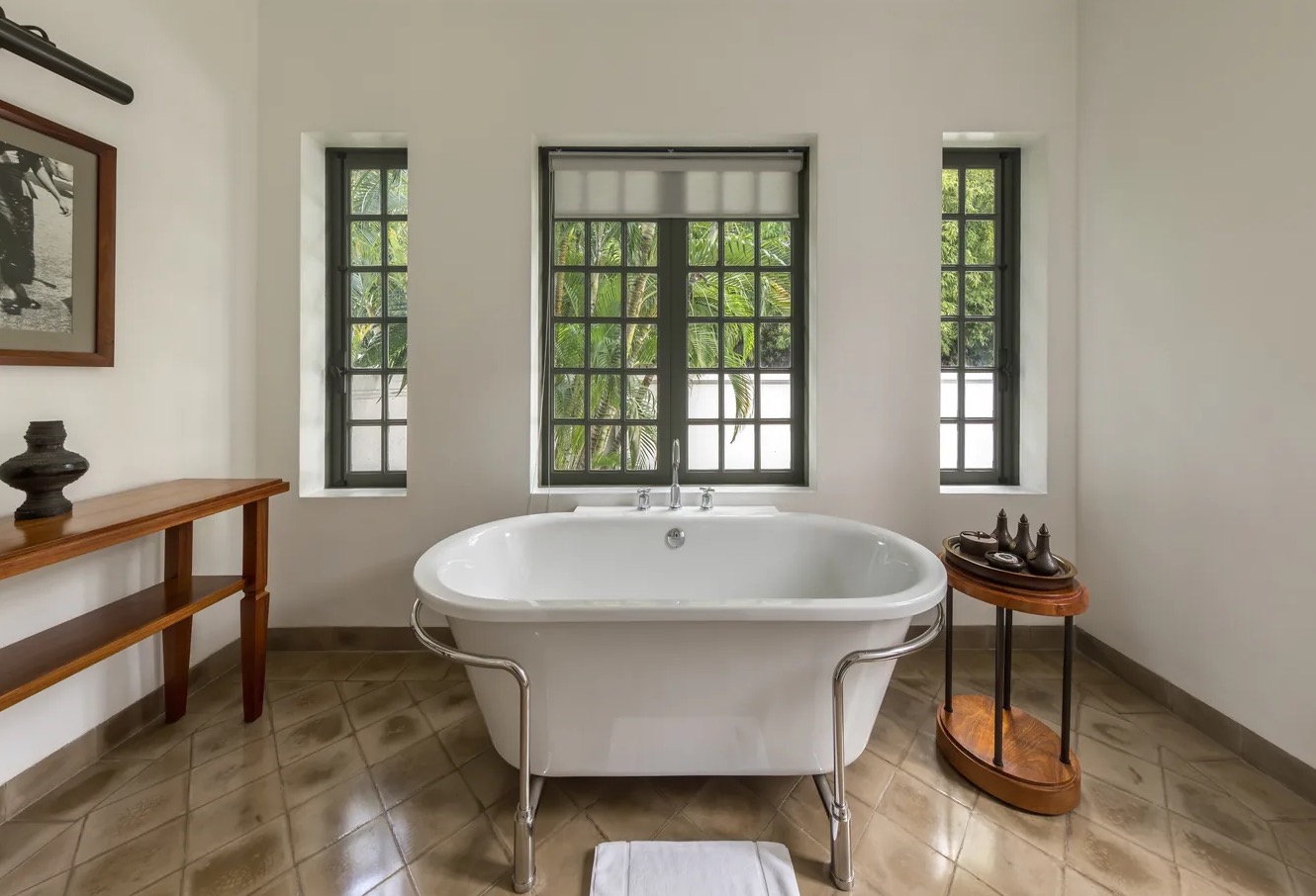 Bathroom Water Removal in Grand Prairie, TX